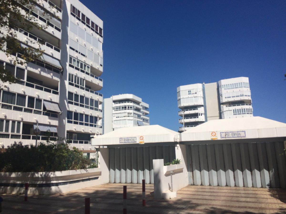 Pez Espada 1ª Linea Playa Y Parking Incluido 托雷莫利诺斯 外观 照片